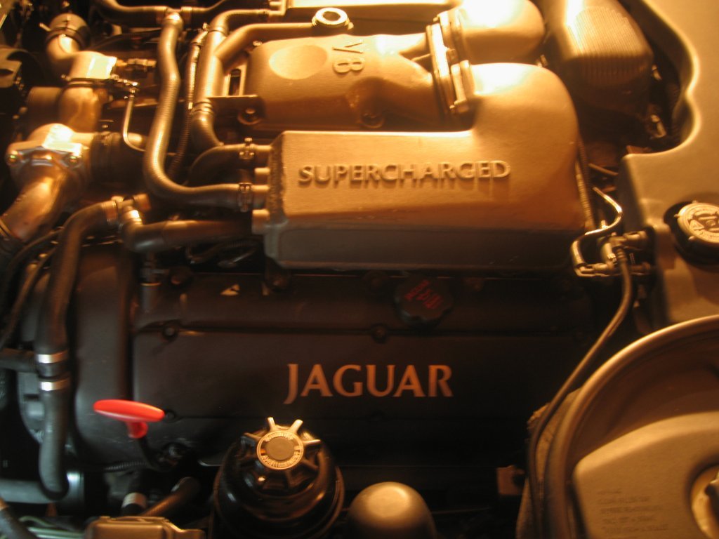jag_091012-oilcap2